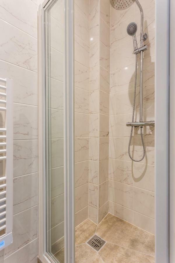 Amazing Apartment - 2Br-6P - Bastille ปารีส ภายนอก รูปภาพ